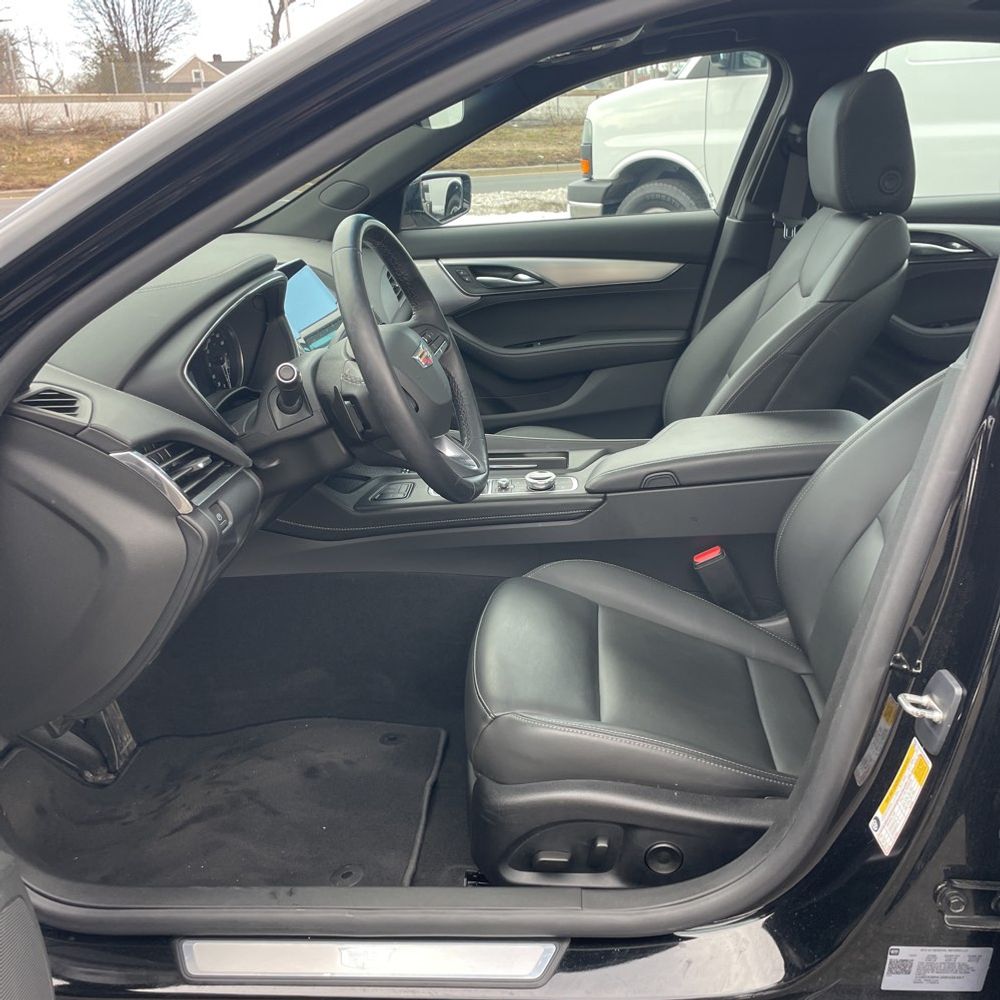 2024 Cadillac CT5 - Image 15