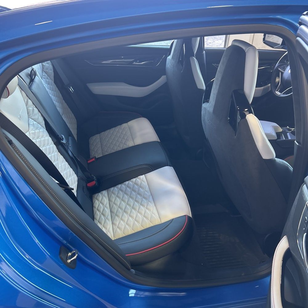 2024 Cadillac CT5-V - Image 12