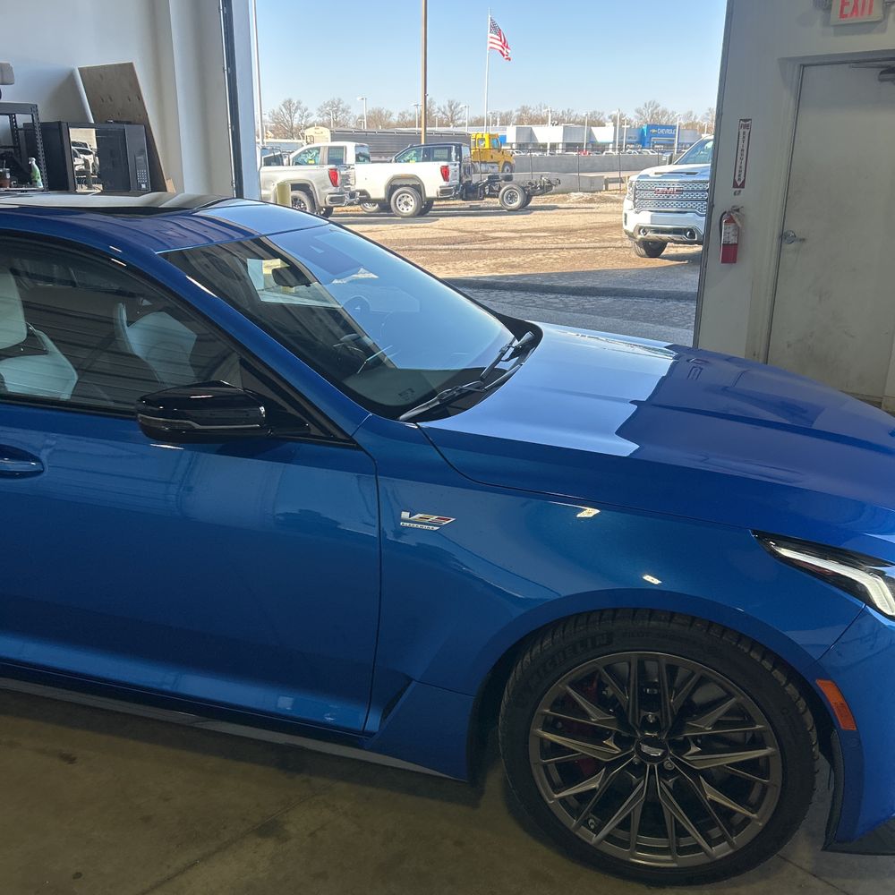 2024 Cadillac CT5-V - Image 17