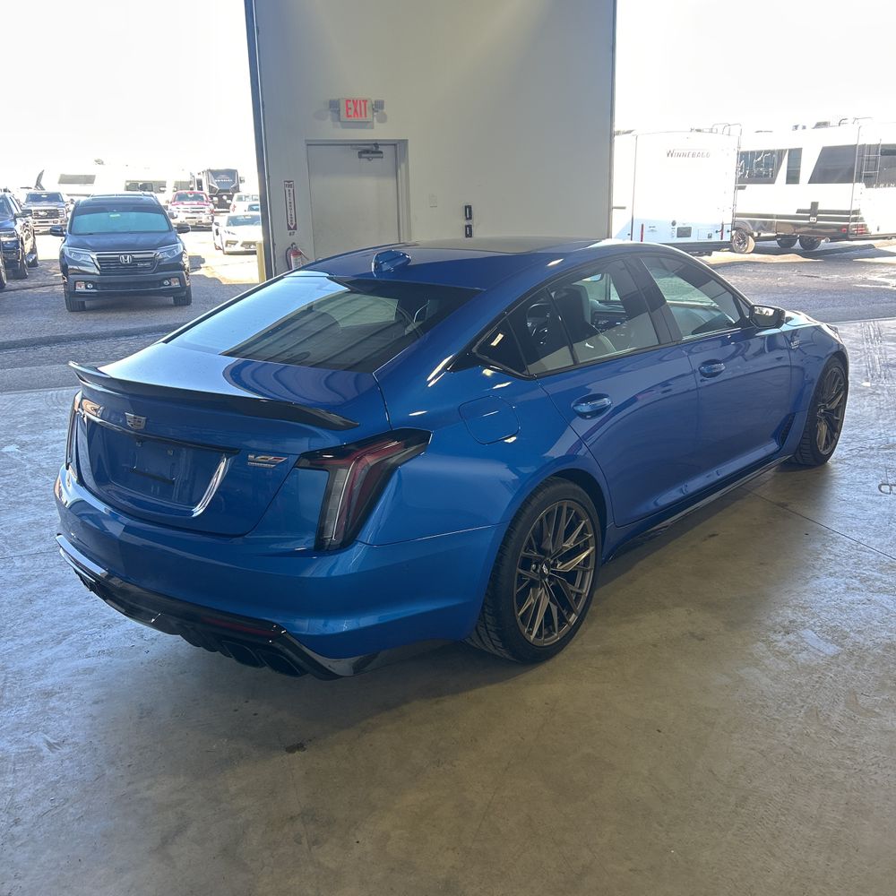 2024 Cadillac CT5-V - Image 37