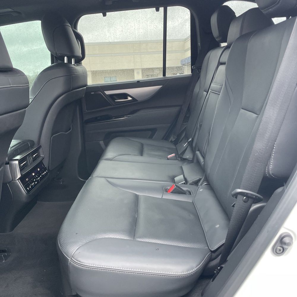 2024 Lexus LX 600 - Image 13