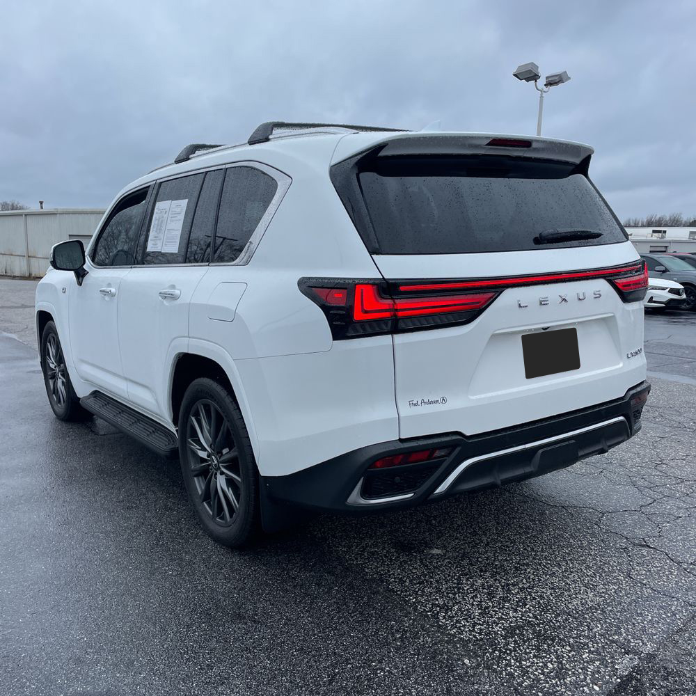 2024 Lexus LX 600 - Image 14