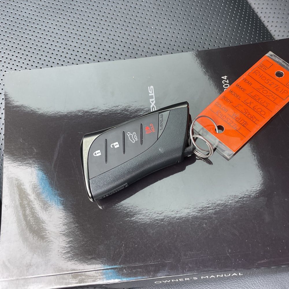 2024 Lexus LX 600 - Image 25