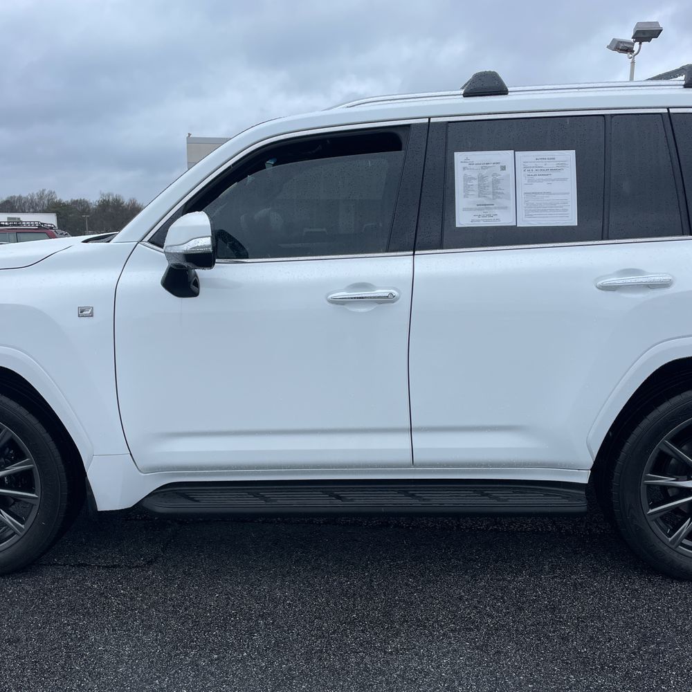 2024 Lexus LX 600 - Image 39