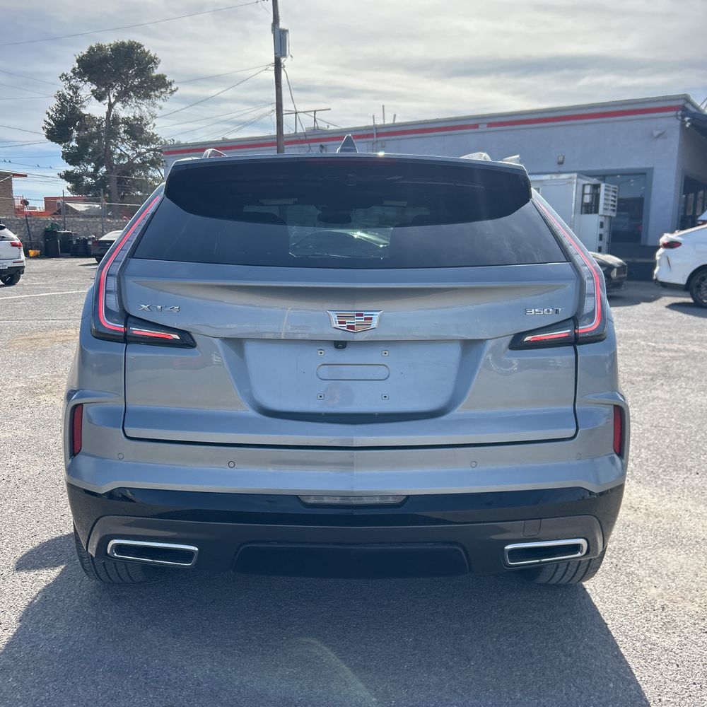 2024 Cadillac XT4 - Image 6