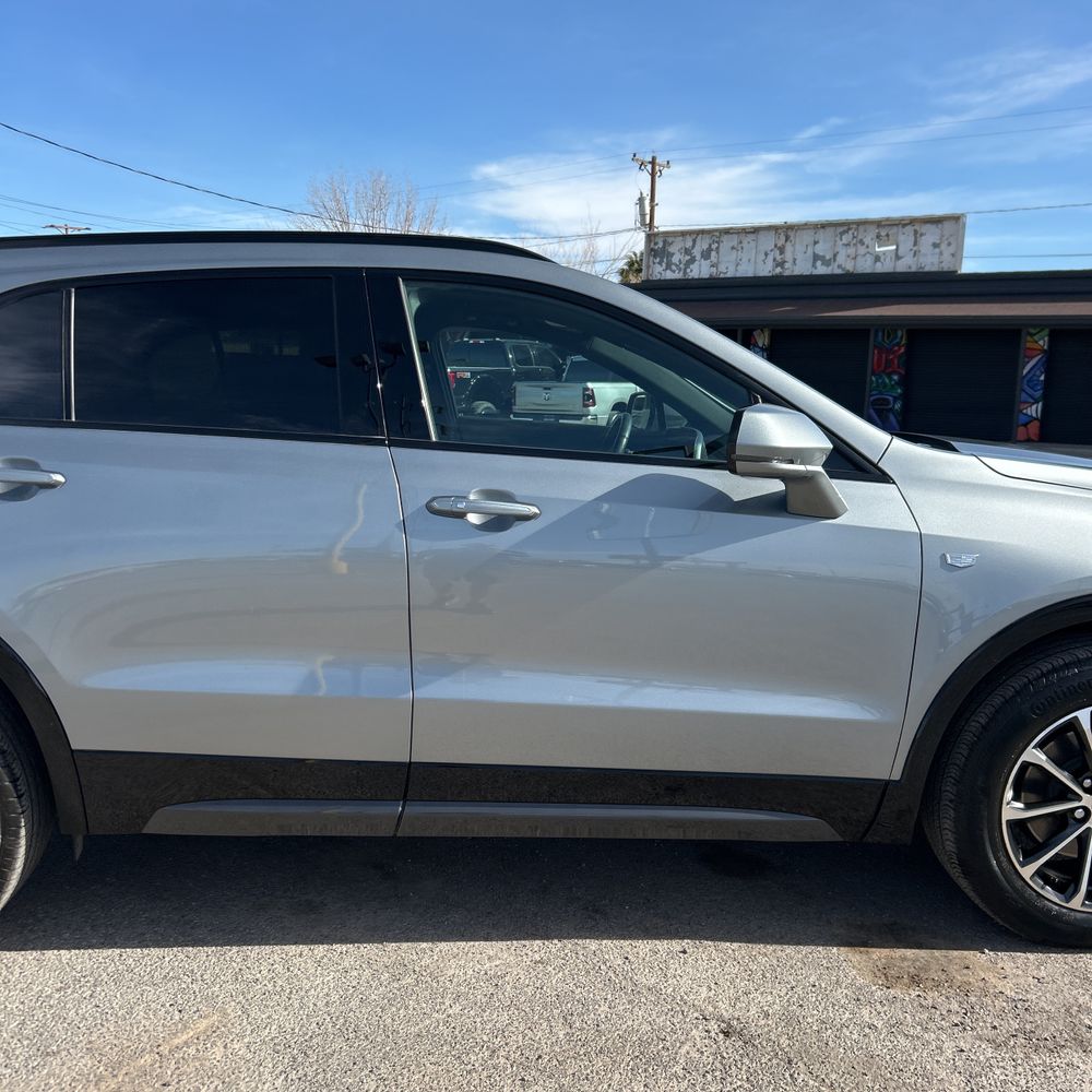 2024 Cadillac XT4 - Image 26