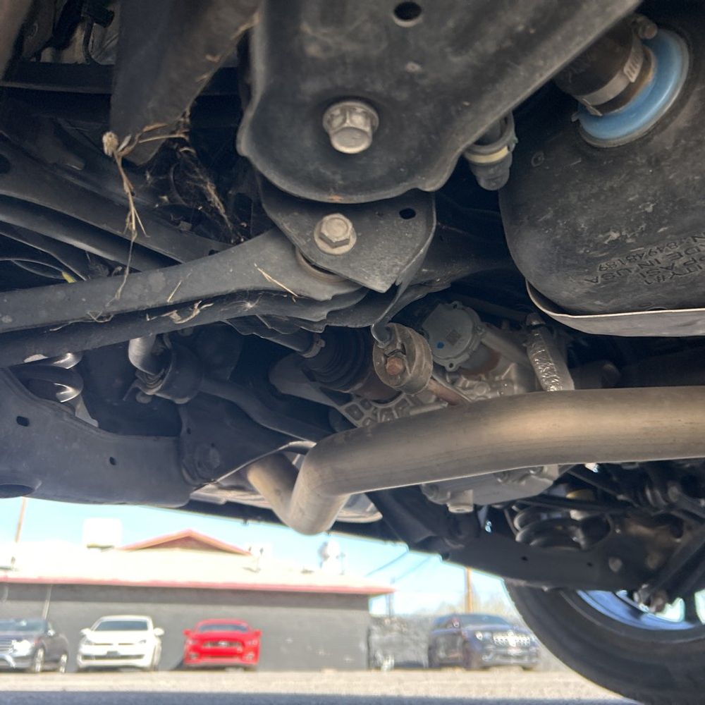 2024 Cadillac XT4 - Image 31