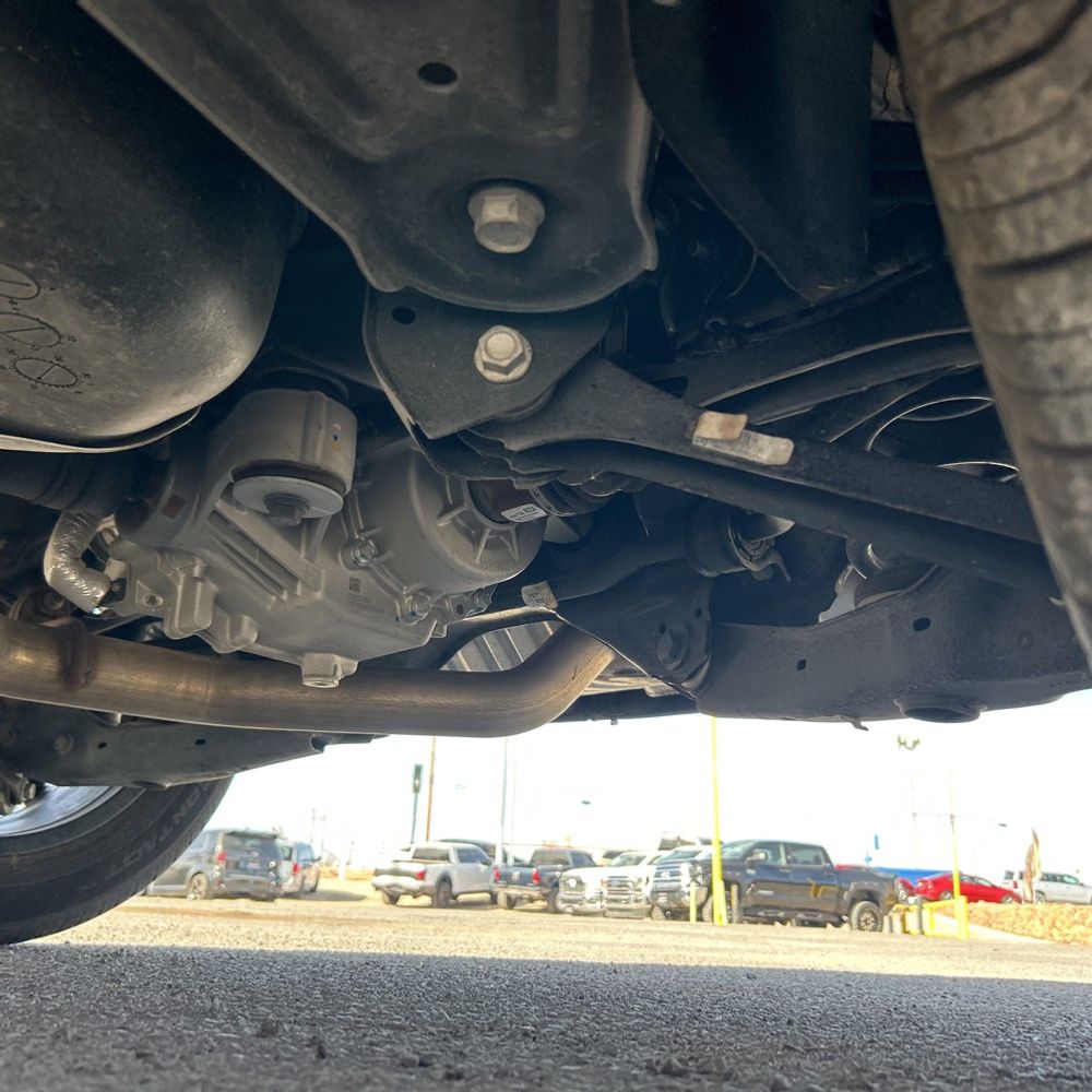 2024 Cadillac XT4 - Image 39