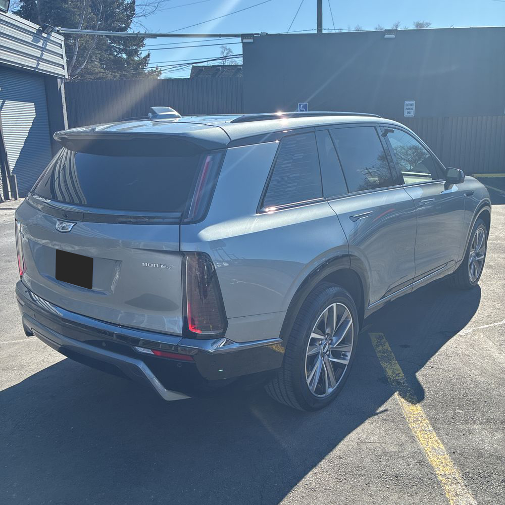 2026 Cadillac Vistiq Sport - Image 12