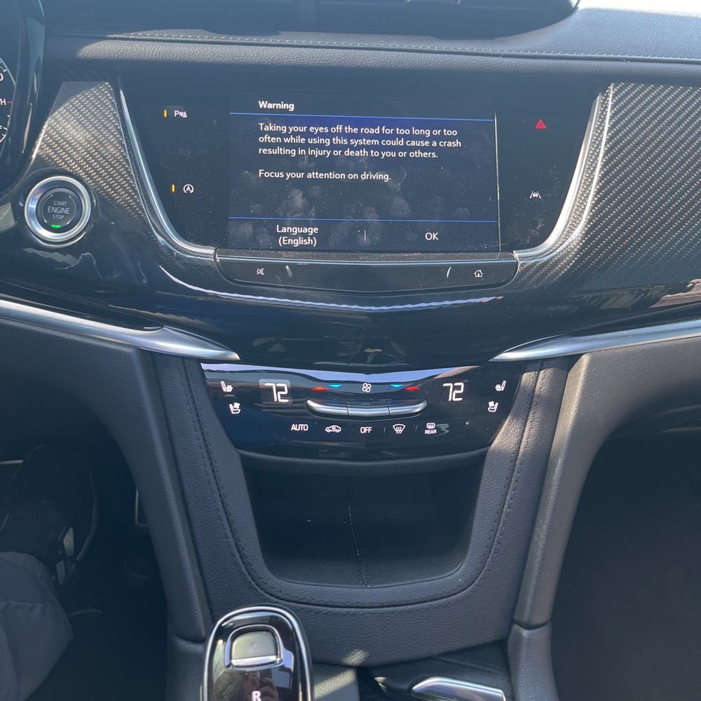 2024 Cadillac XT6 - Image 18