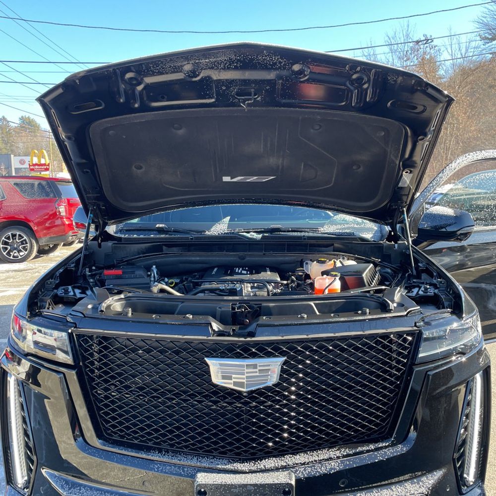 2024 Cadillac Escalade-V ESV - Image 27