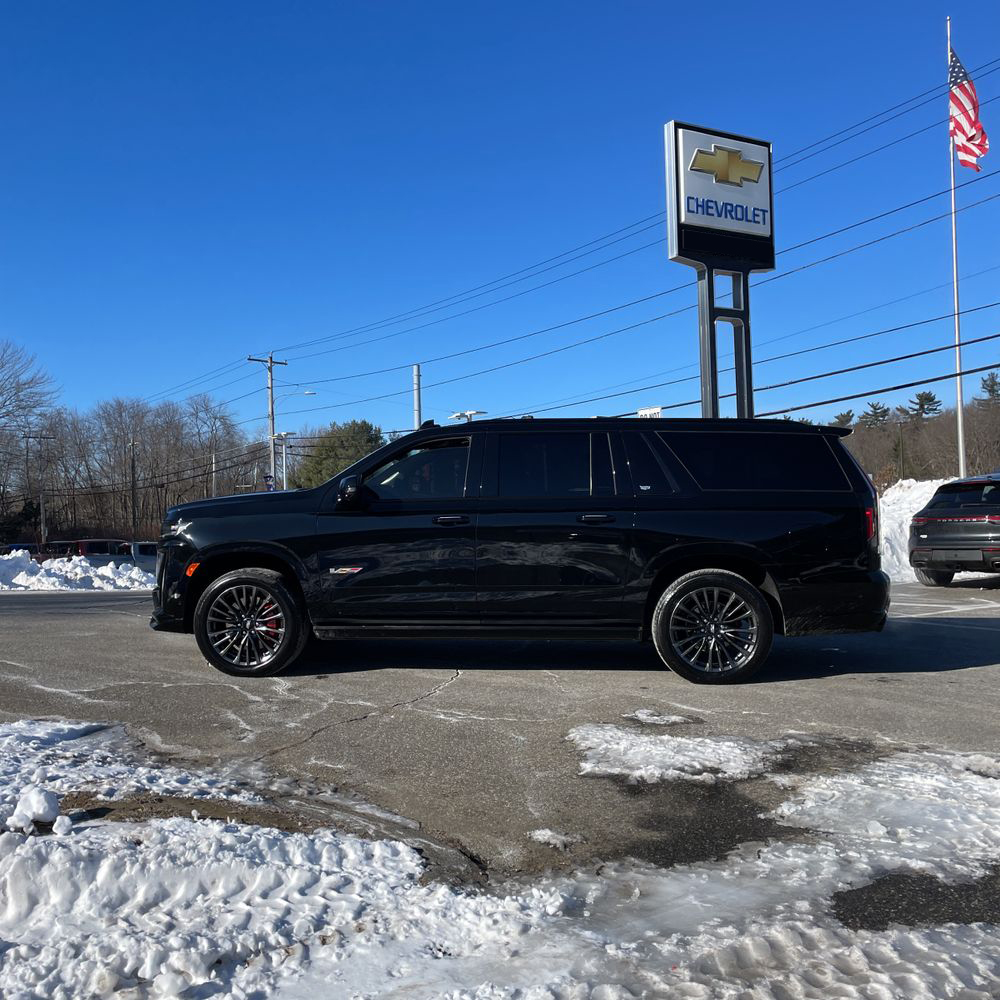 2024 Cadillac Escalade-V ESV - Image 34