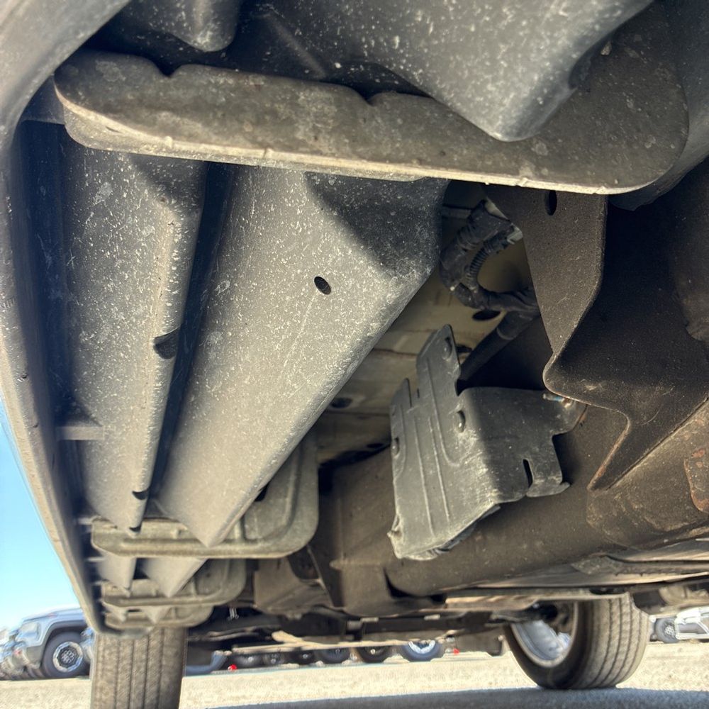 2022 Cadillac Escalade ESV - Image 10