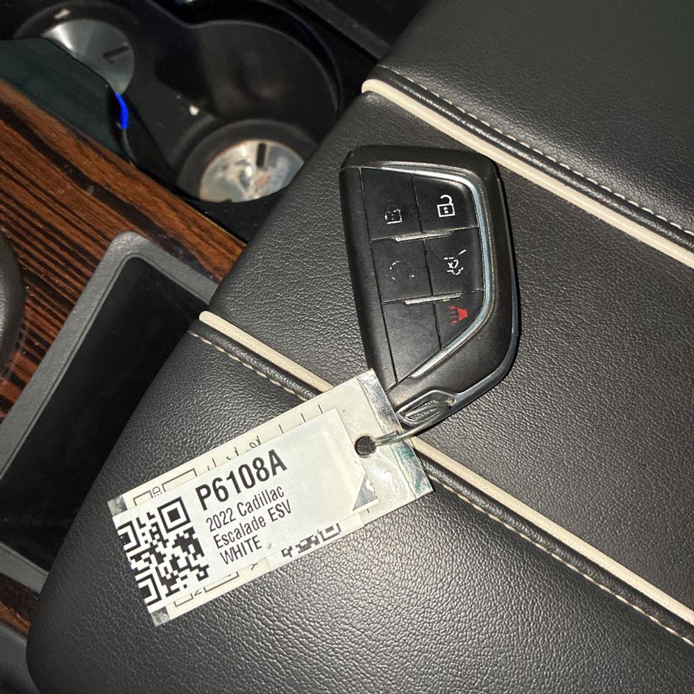 2022 Cadillac Escalade ESV - Image 14