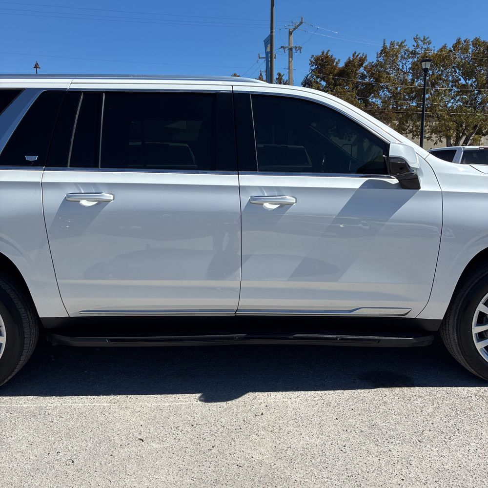 2022 Cadillac Escalade ESV - Image 24