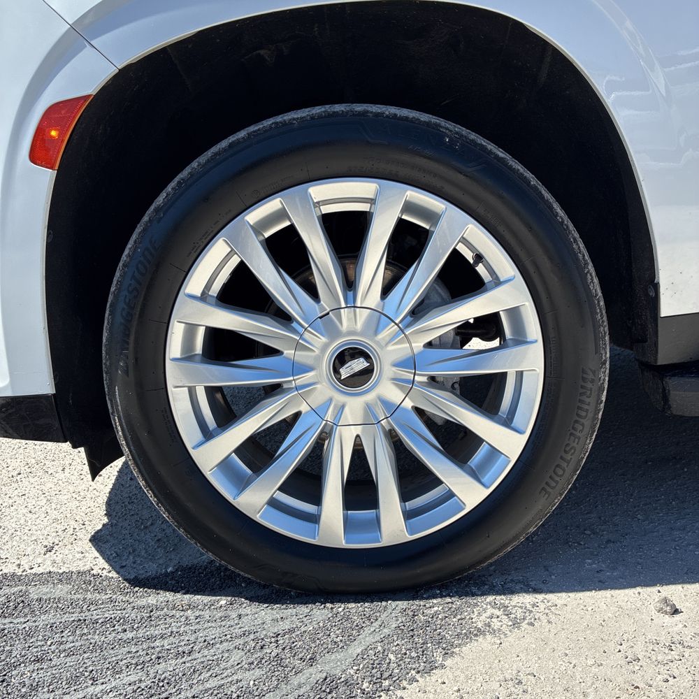 2022 Cadillac Escalade ESV - Image 27