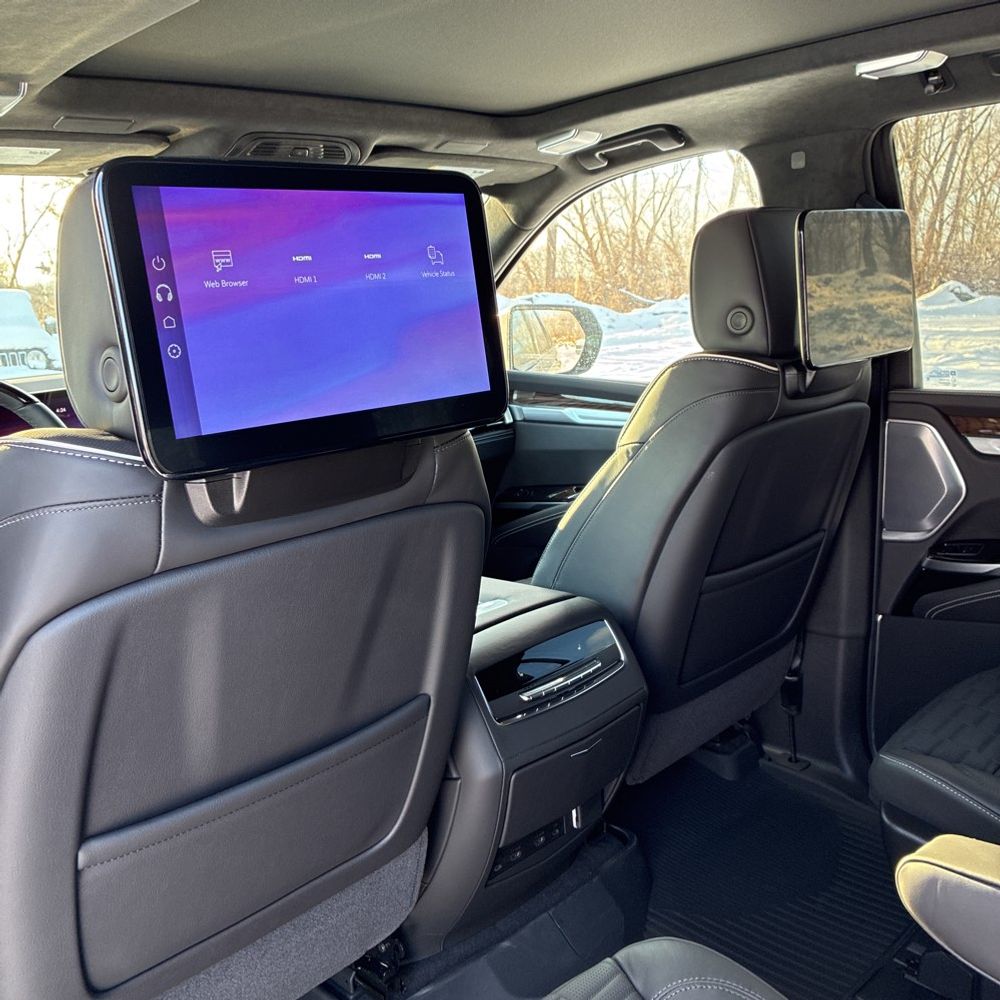 2026 Cadillac Escalade - Image 3