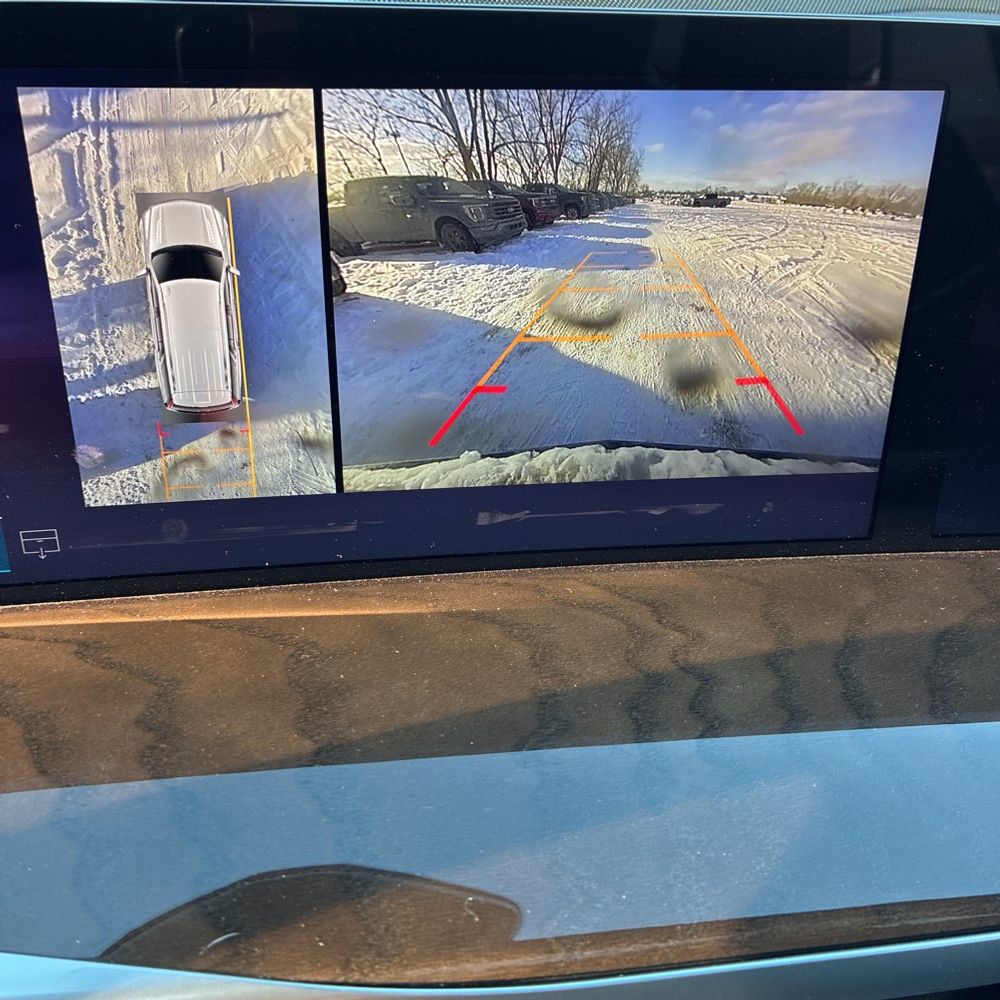 2026 Cadillac Escalade - Image 4