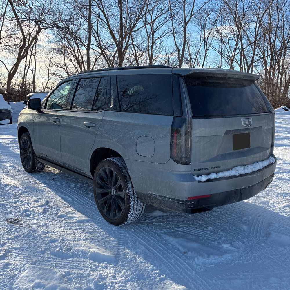 2026 Cadillac Escalade - Image 11